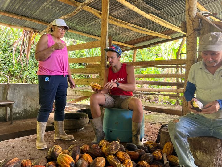 DELETED SCENE: Processing Cacao With The Sims